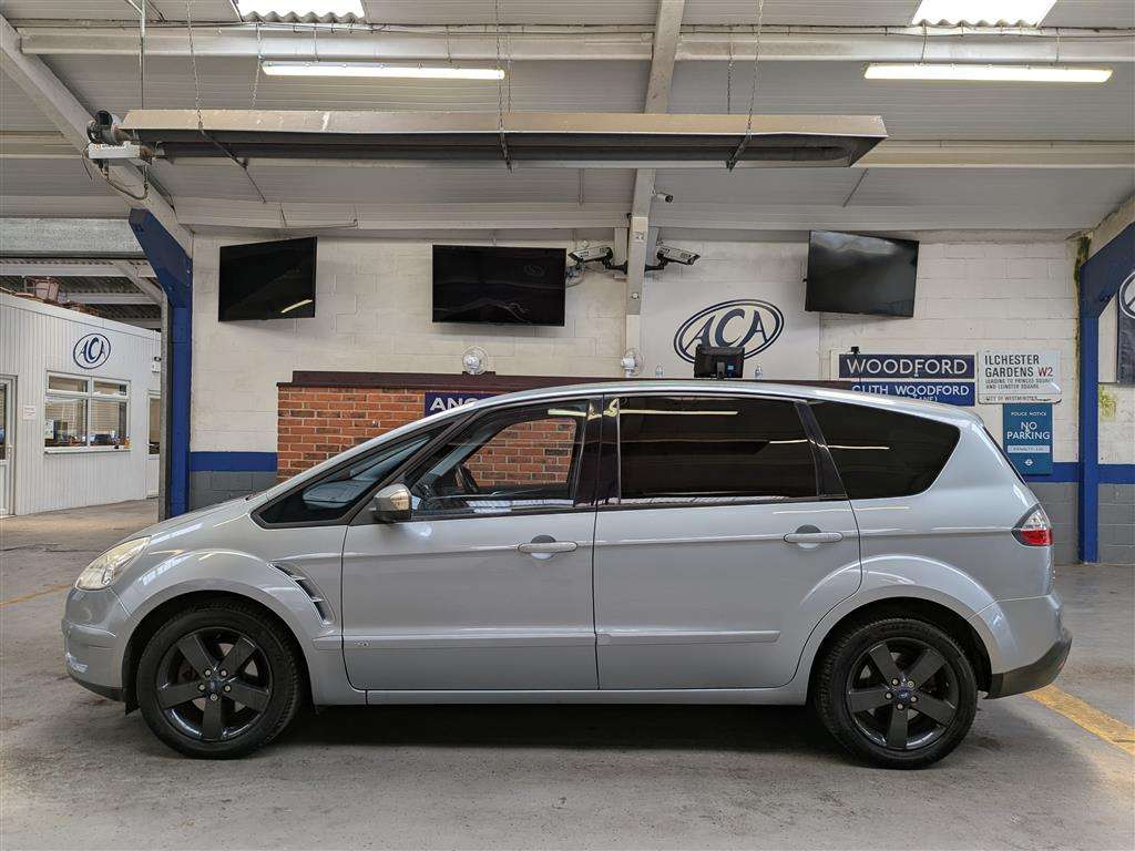 <p>2008 FORD S-MAX LX TDCI 6G</p>