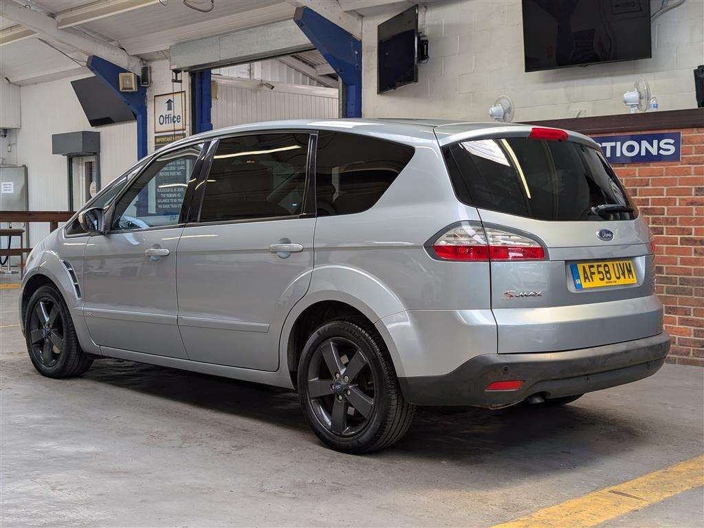 <p>2008 FORD S-MAX LX TDCI 6G</p>