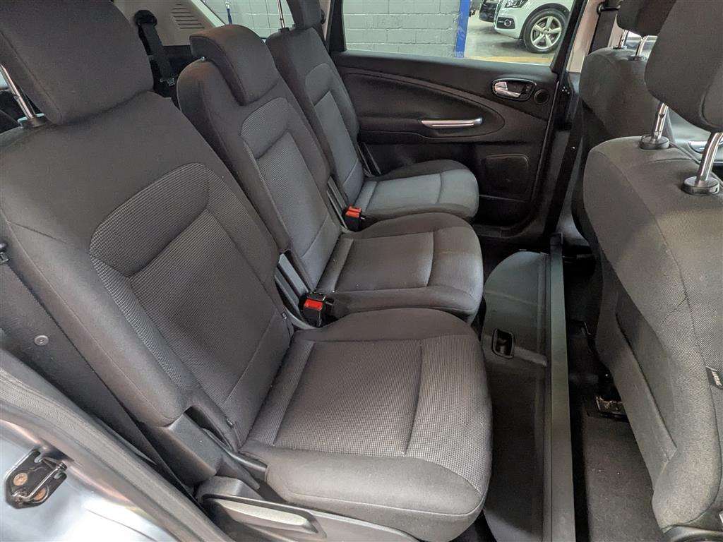 <p>2008 FORD S-MAX LX TDCI 6G</p>