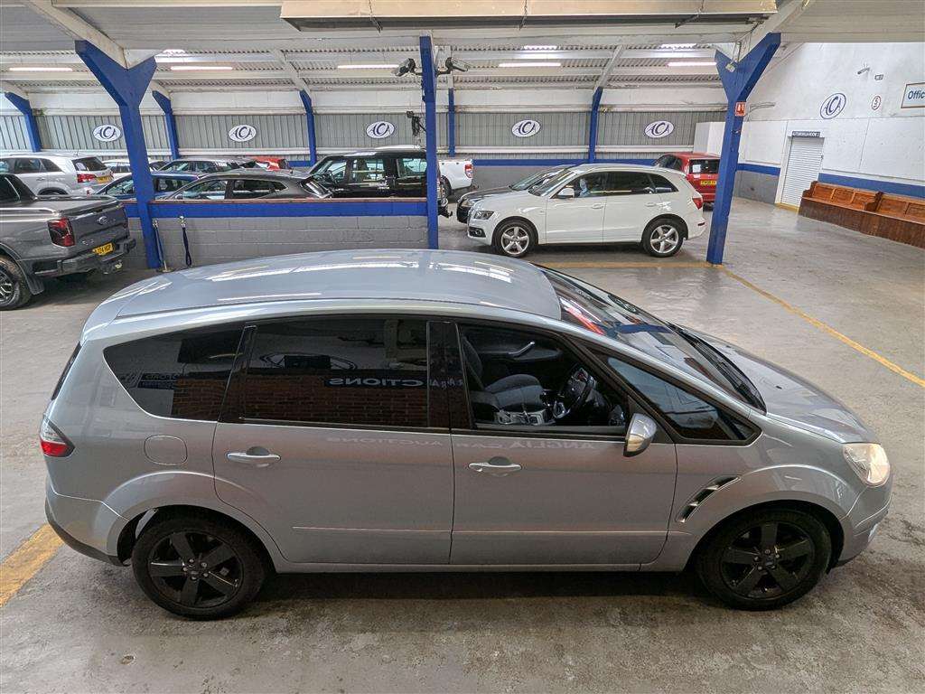 <p>2008 FORD S-MAX LX TDCI 6G</p>
