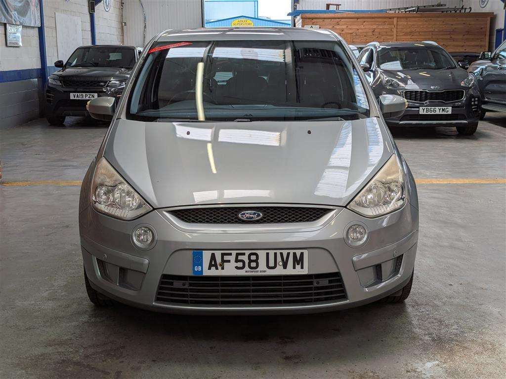 <p>2008 FORD S-MAX LX TDCI 6G</p>