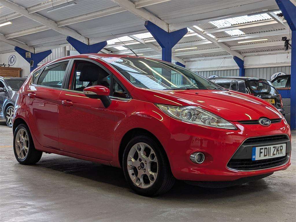 <p>2011 FORD FIESTA ZETEC</p>