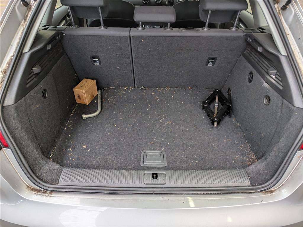 <p>2014 AUDI A3 SE TDI</p>