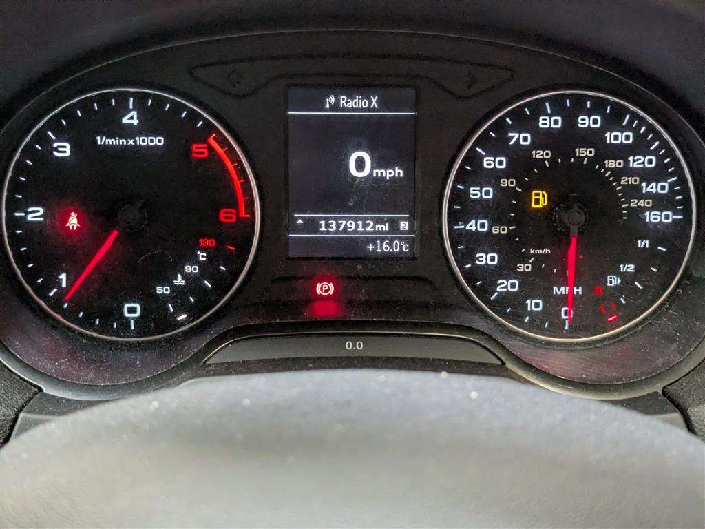 <p>2014 AUDI A3 SE TDI</p>