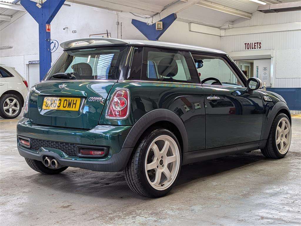 <p>2013 MINI COOPER S</p>