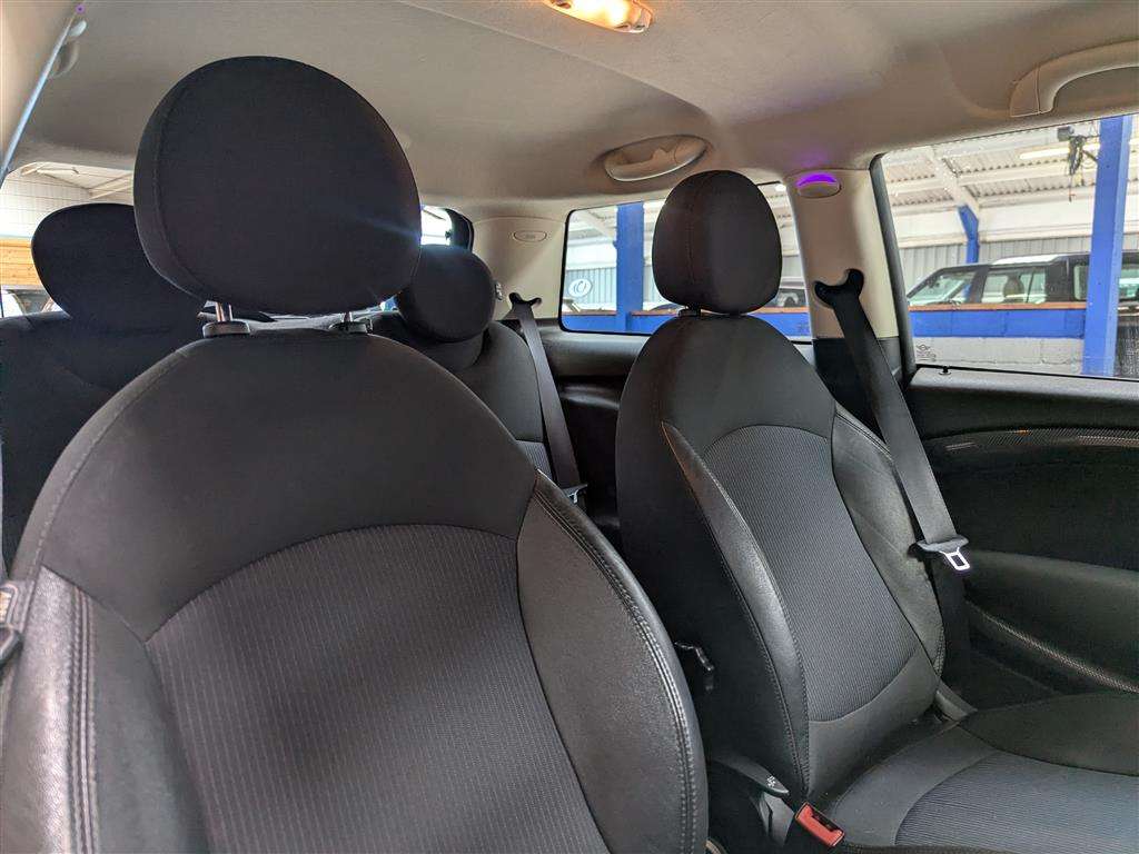 <p>2013 MINI COOPER S</p>