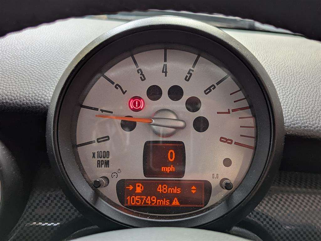 <p>2013 MINI COOPER S</p>
