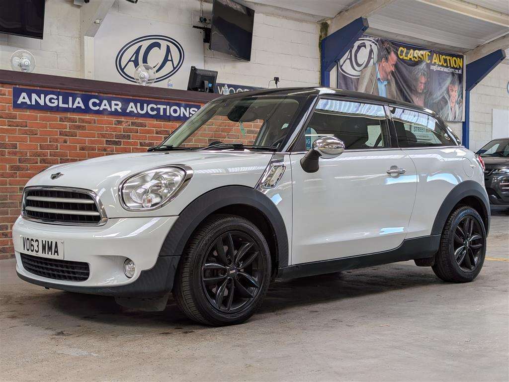 <p>2013 MINI PACEMAN COOPER</p>