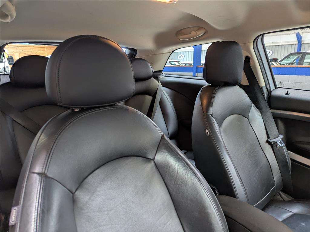 <p>2013 MINI PACEMAN COOPER</p>