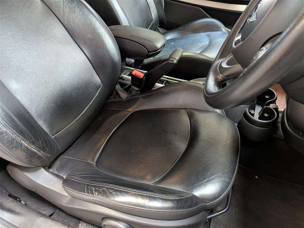 <p>2013 MINI PACEMAN COOPER</p>