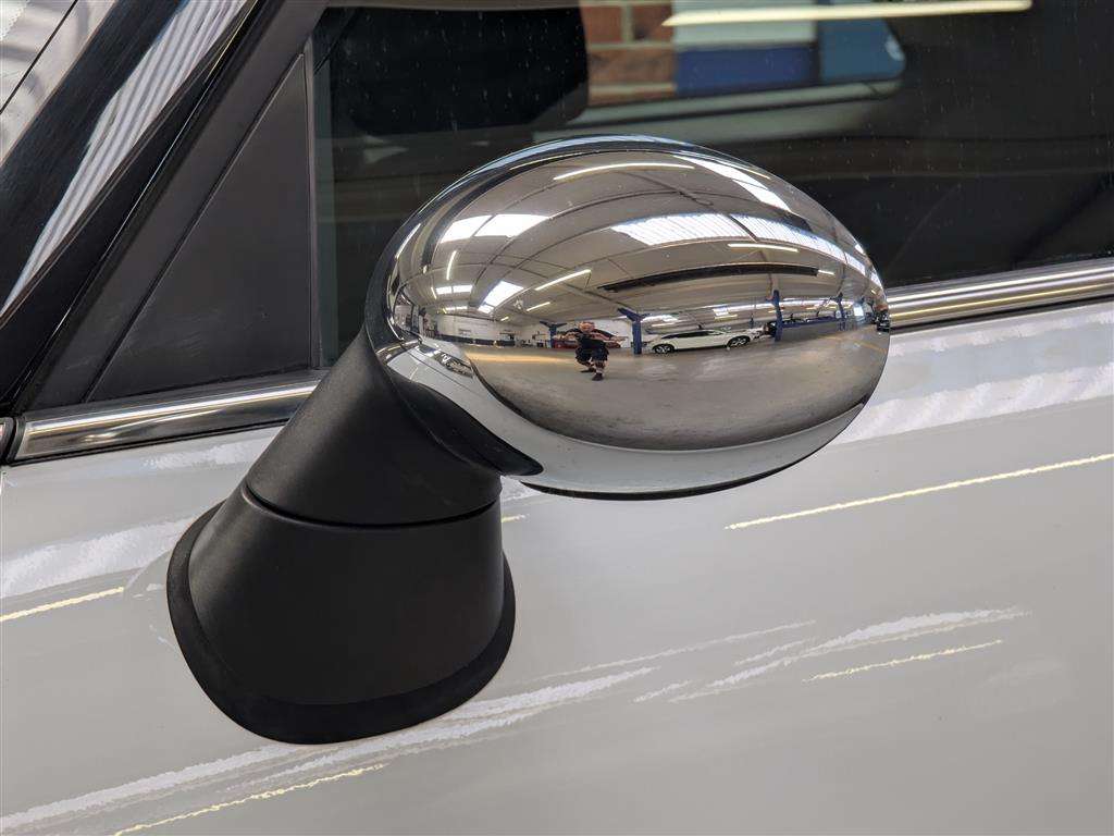 <p>2013 MINI PACEMAN COOPER</p>