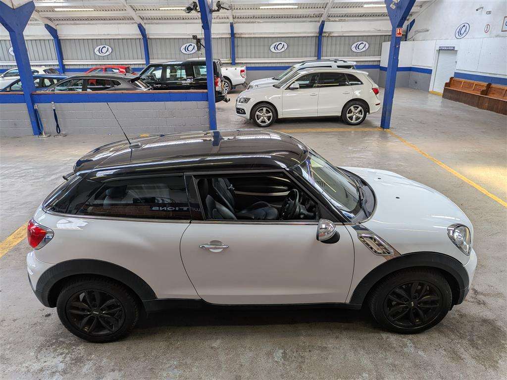 <p>2013 MINI PACEMAN COOPER</p>