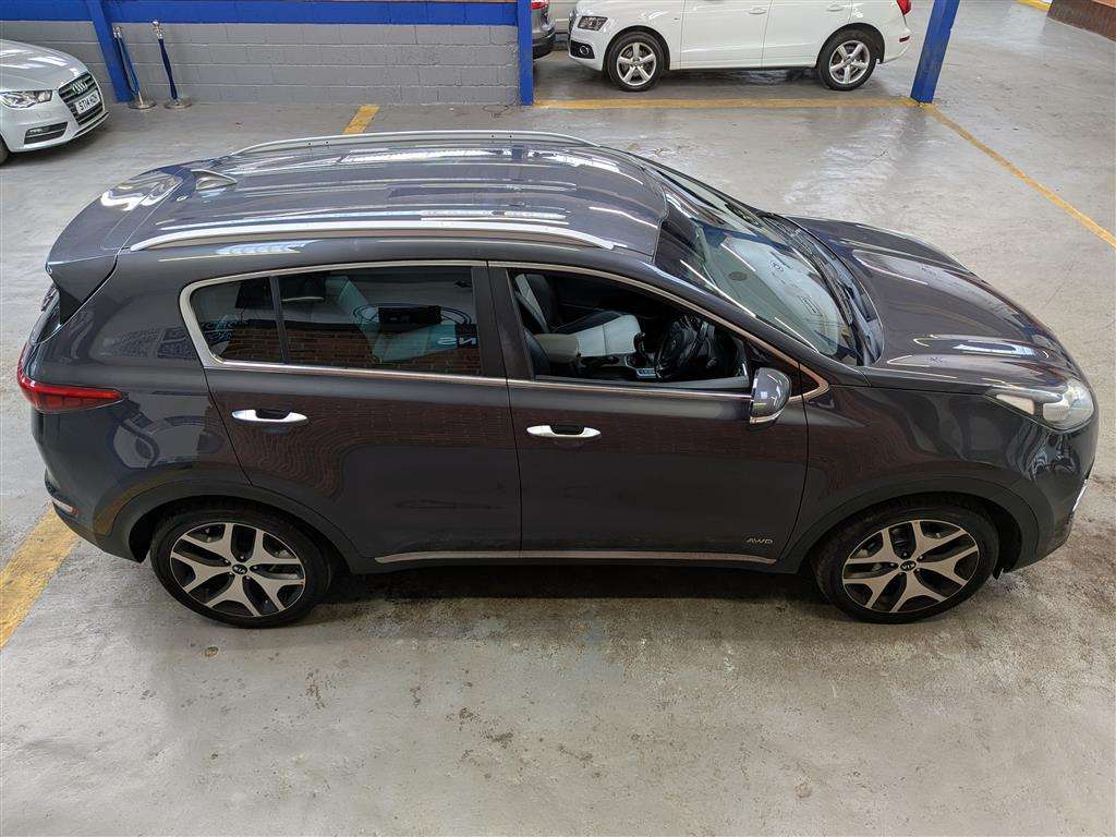 <p>2016 KIA SPORTAGE GT-LINE CRDI 4X4</p>