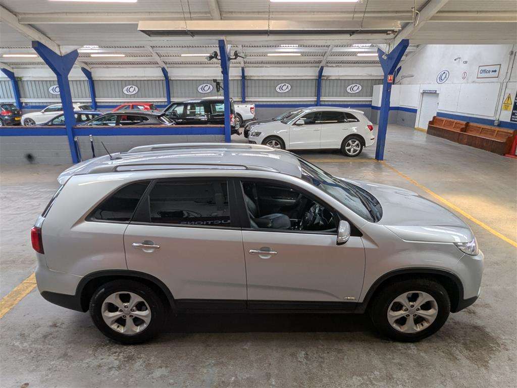 <p>2015 KIA SORENTO KX-2 SAT NAV CRDI</p>