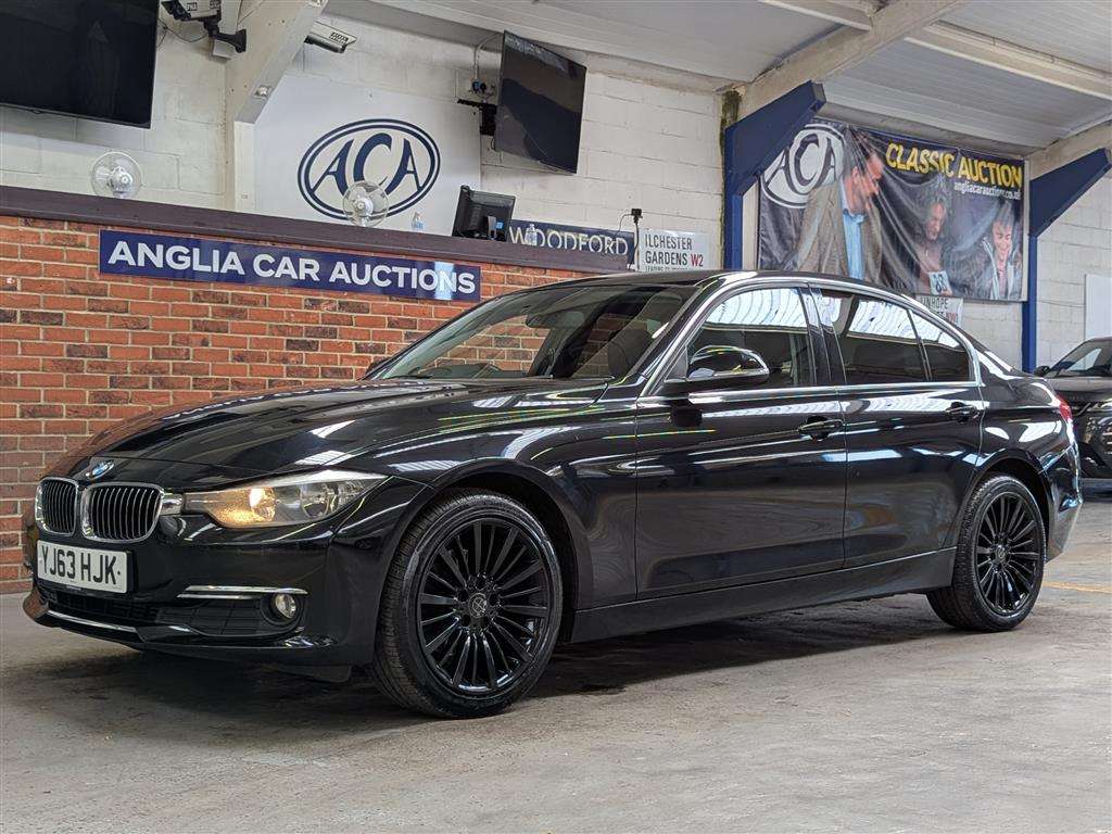 <p>2013 BMW 320D LUXURY AUTO</p>