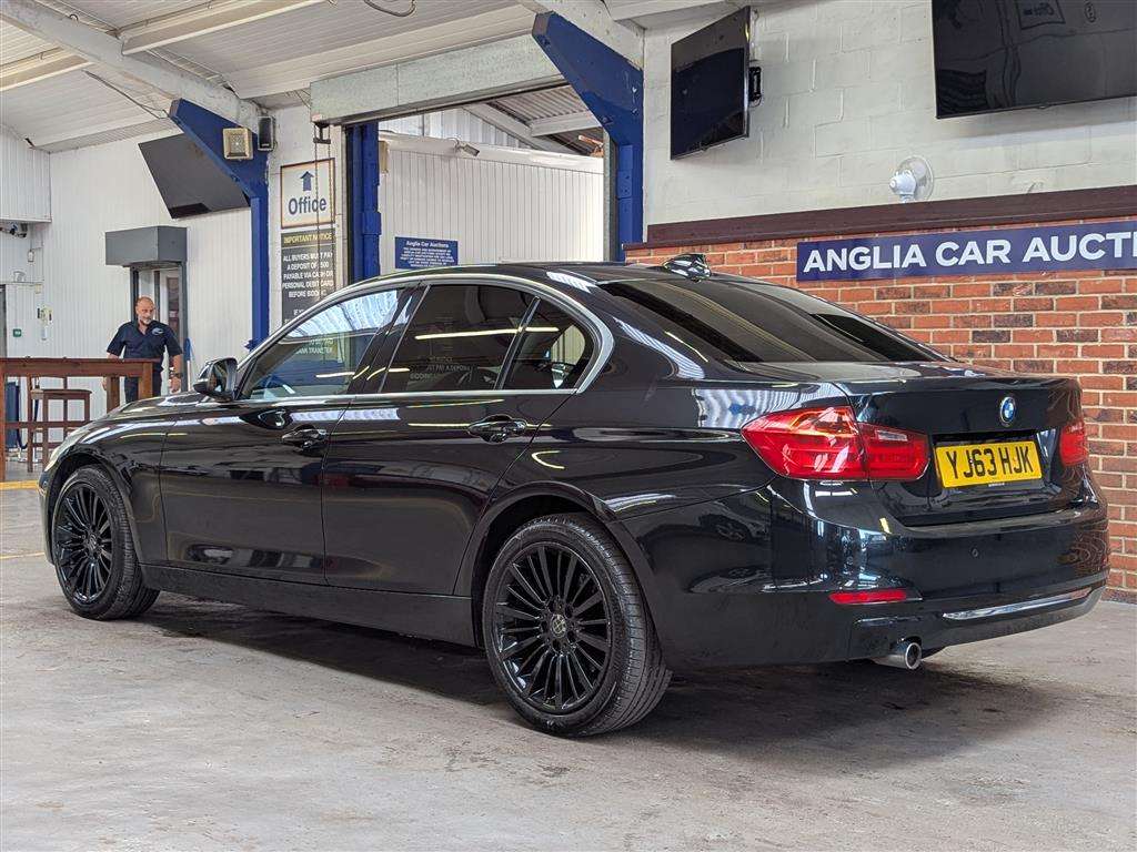 <p>2013 BMW 320D LUXURY AUTO</p>