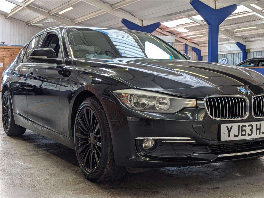 <p>2013 BMW 320D LUXURY AUTO</p>