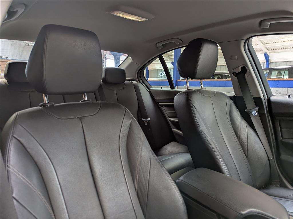 <p>2013 BMW 320D LUXURY AUTO</p>