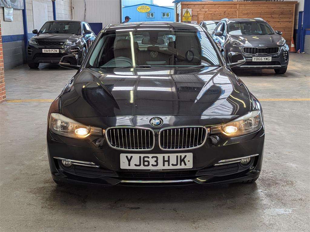 <p>2013 BMW 320D LUXURY AUTO</p>