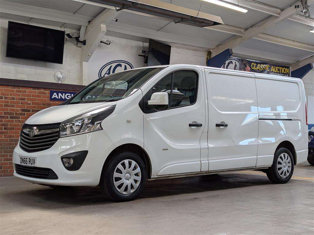 <p>2016 VAUXHALL VIVARO 2900 SPORTIVE CDTI</p>