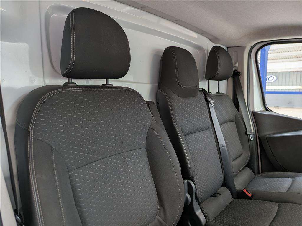<p>2016 VAUXHALL VIVARO 2900 SPORTIVE CDTI</p>