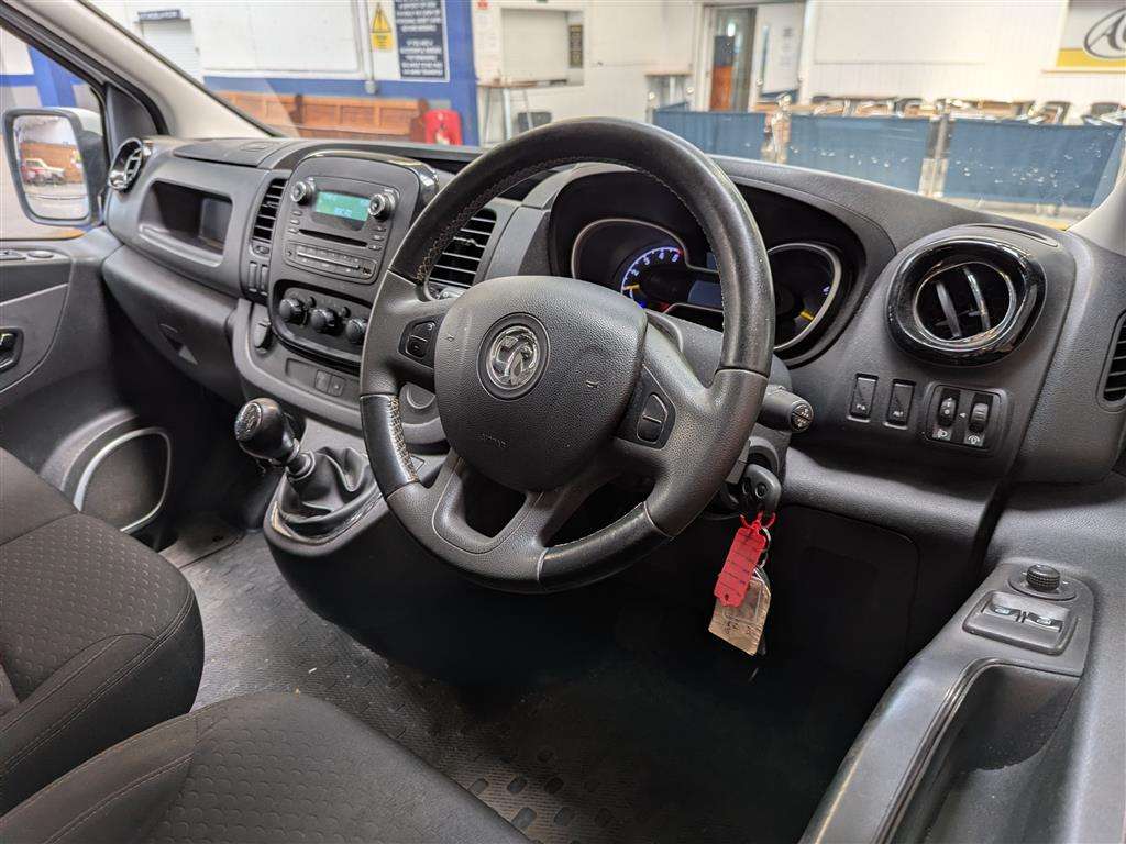 <p>2016 VAUXHALL VIVARO 2900 SPORTIVE CDTI</p>