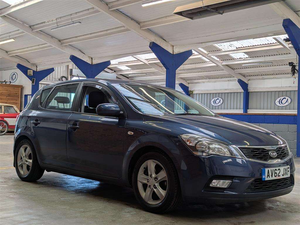 <p>2012 KIA CEED 2 CRDI AUTO</p>
