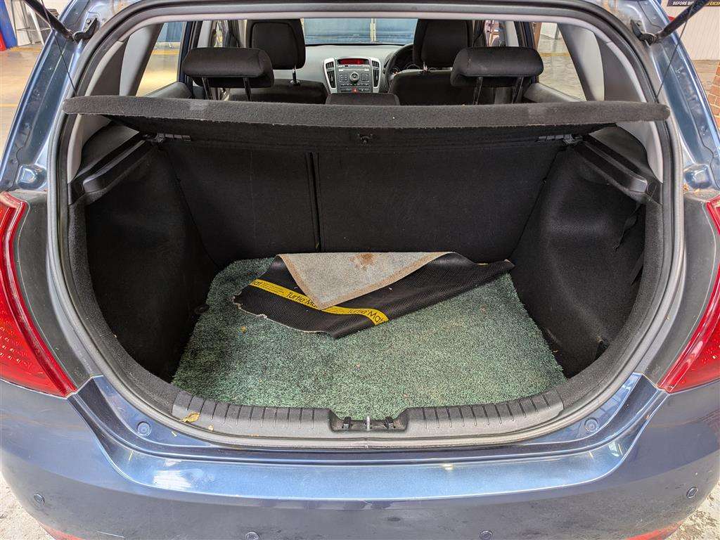 <p>2012 KIA CEED 2 CRDI AUTO</p>