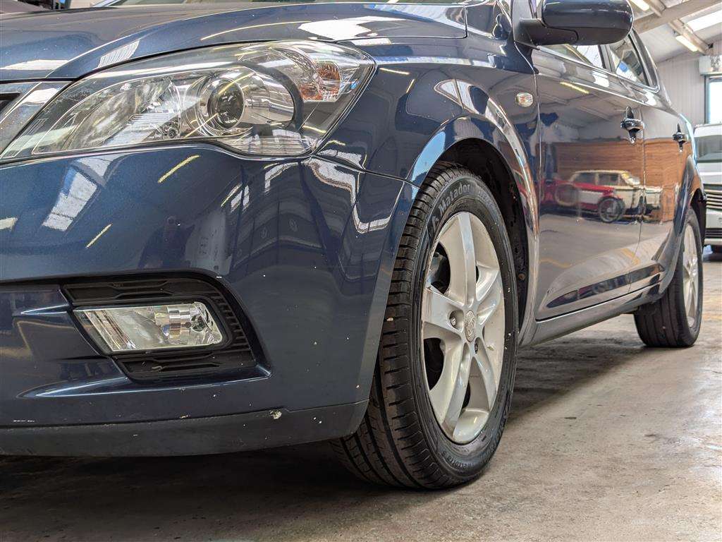 <p>2012 KIA CEED 2 CRDI AUTO</p>