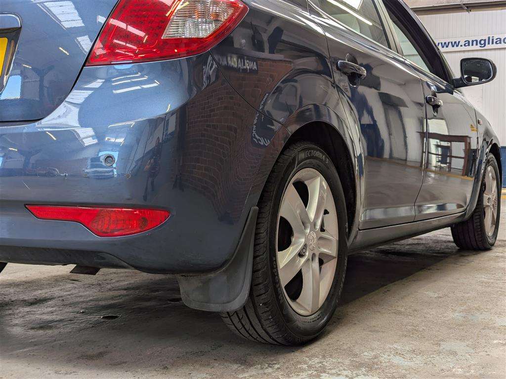 <p>2012 KIA CEED 2 CRDI AUTO</p>