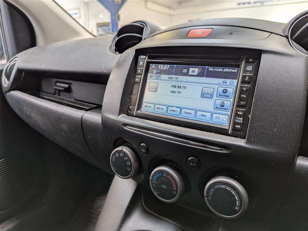 <p>2013 MAZDA 2 VENTURE EDITION</p>