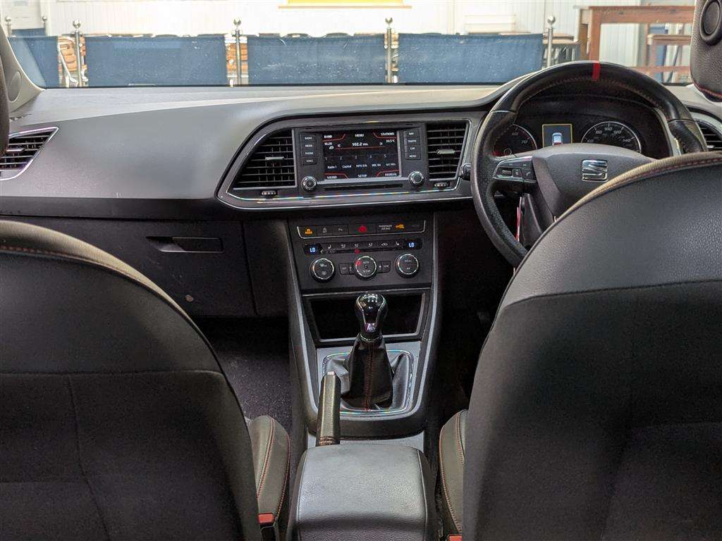 <p>2014 SEAT LEON FR TECHNOLOGY TSI</p>