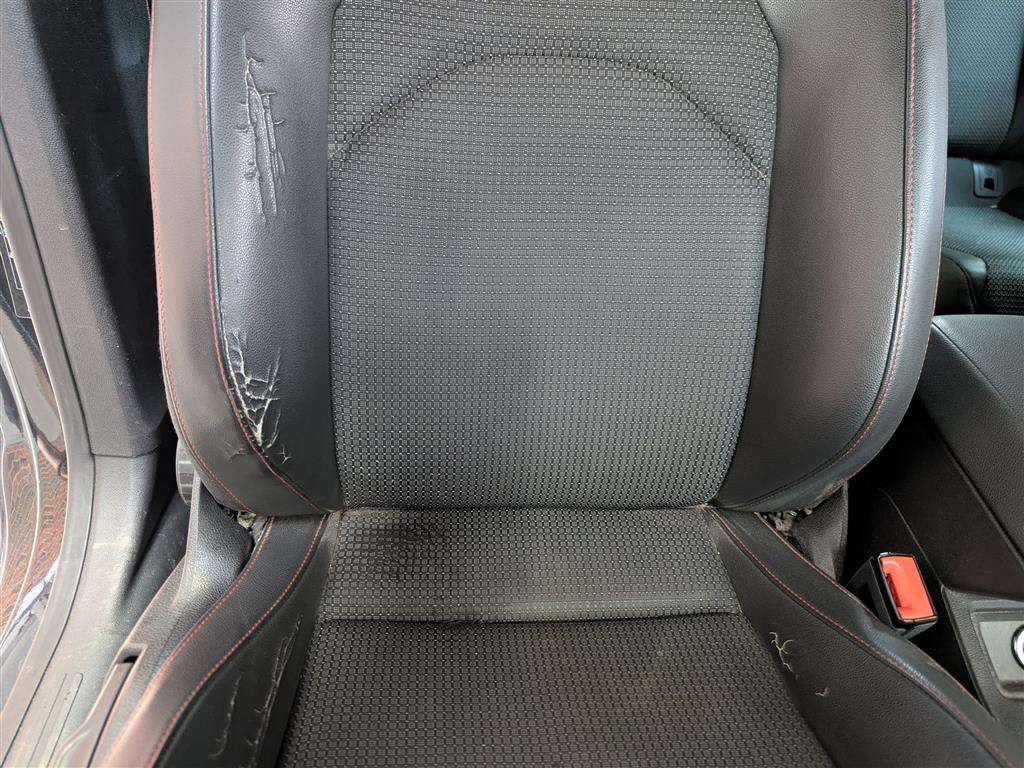 <p>2014 SEAT LEON FR TECHNOLOGY TSI</p>