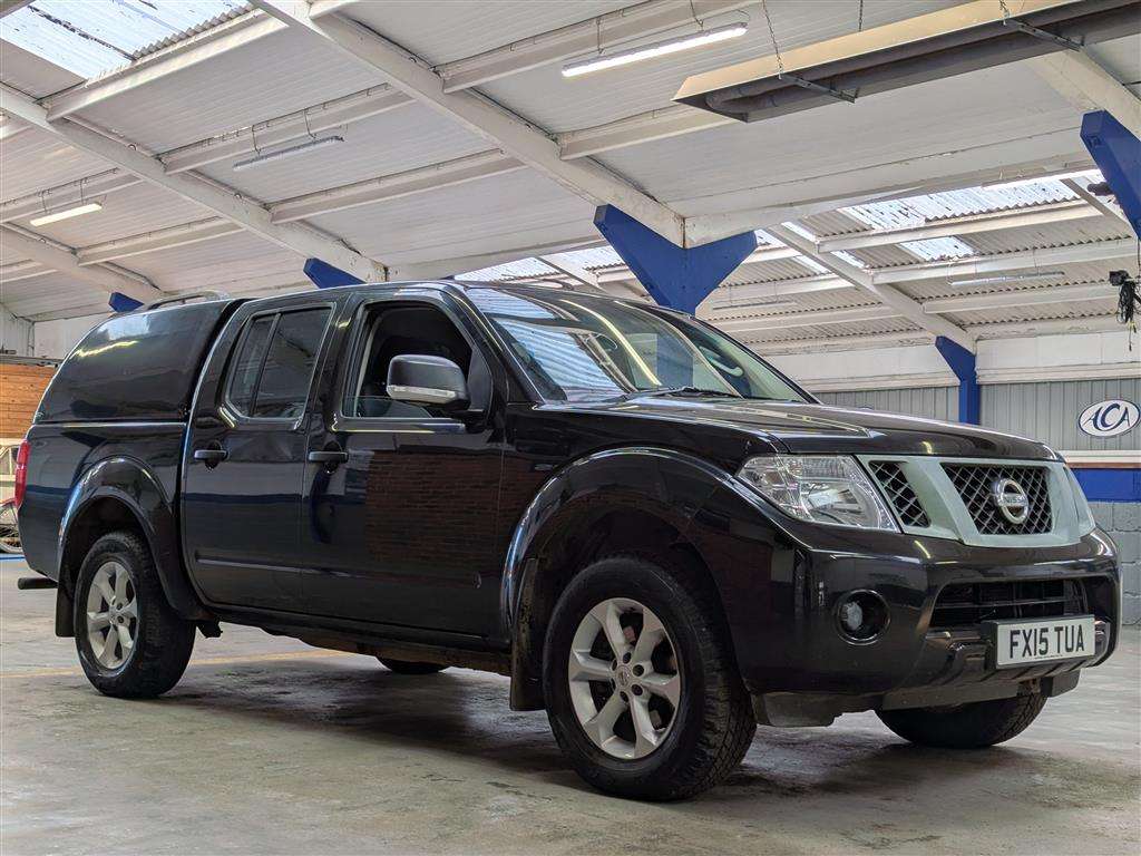 <p>2015 NISSAN NAVARA VISIA DCI</p>