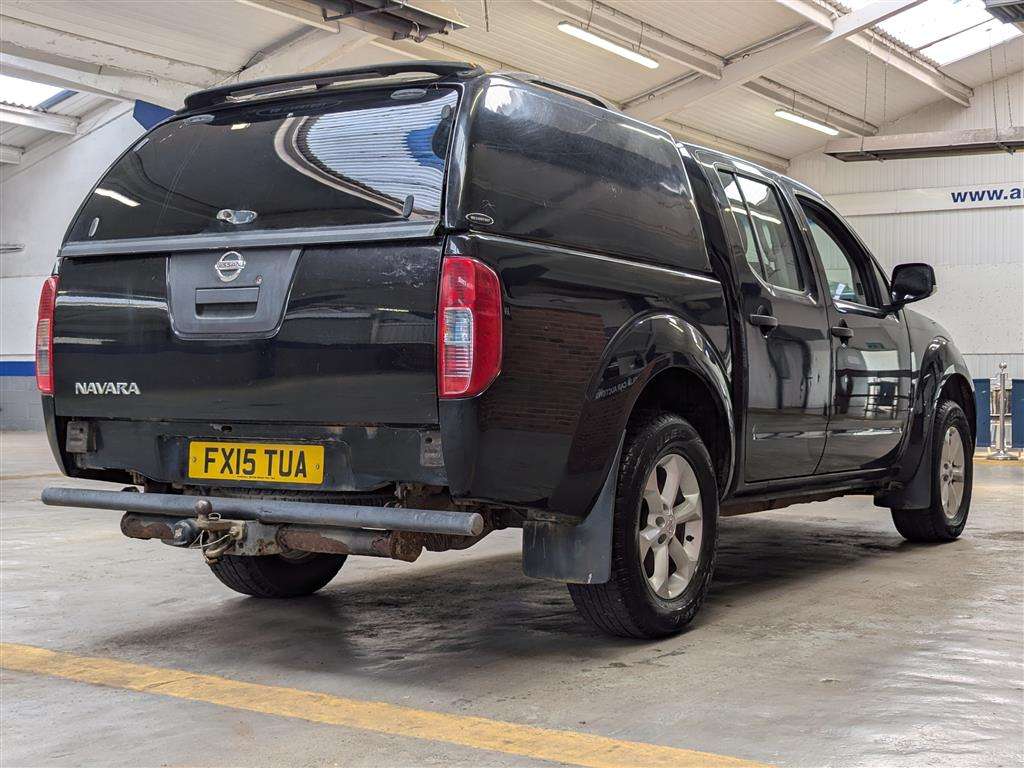 <p>2015 NISSAN NAVARA VISIA DCI</p>