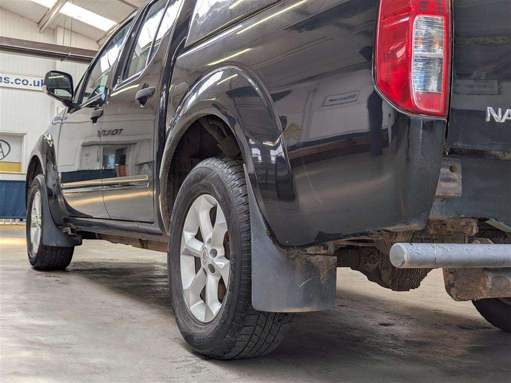 <p>2015 NISSAN NAVARA VISIA DCI</p>