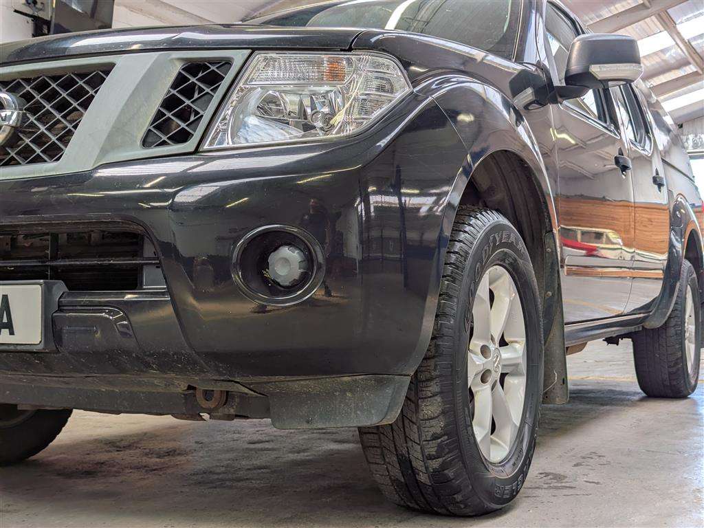 <p>2015 NISSAN NAVARA VISIA DCI</p>