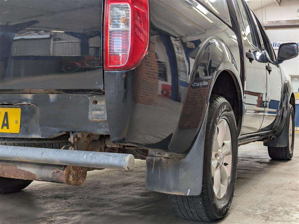 <p>2015 NISSAN NAVARA VISIA DCI</p>
