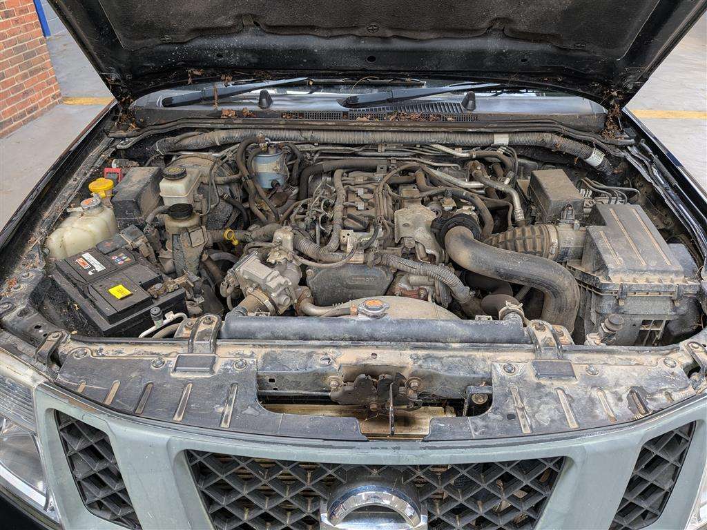 <p>2015 NISSAN NAVARA VISIA DCI</p>