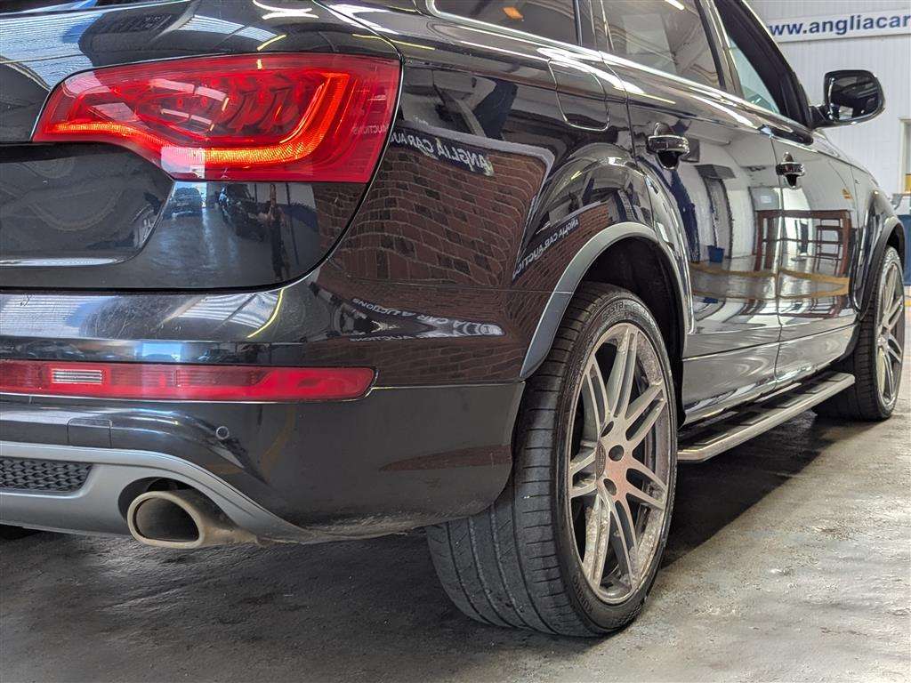 <p>2014 AUDI Q7 S LINE + TDI QUATTRO A</p>