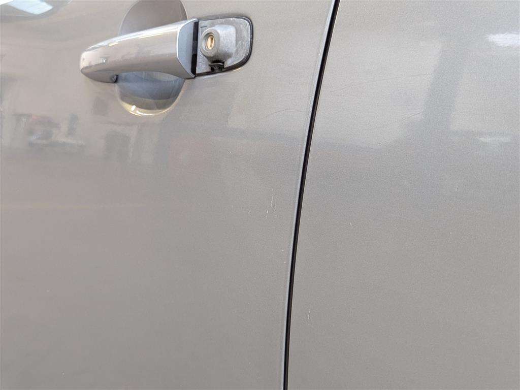 <p>2015 VOLVO V40 R-DESIGN NAV D2</p>