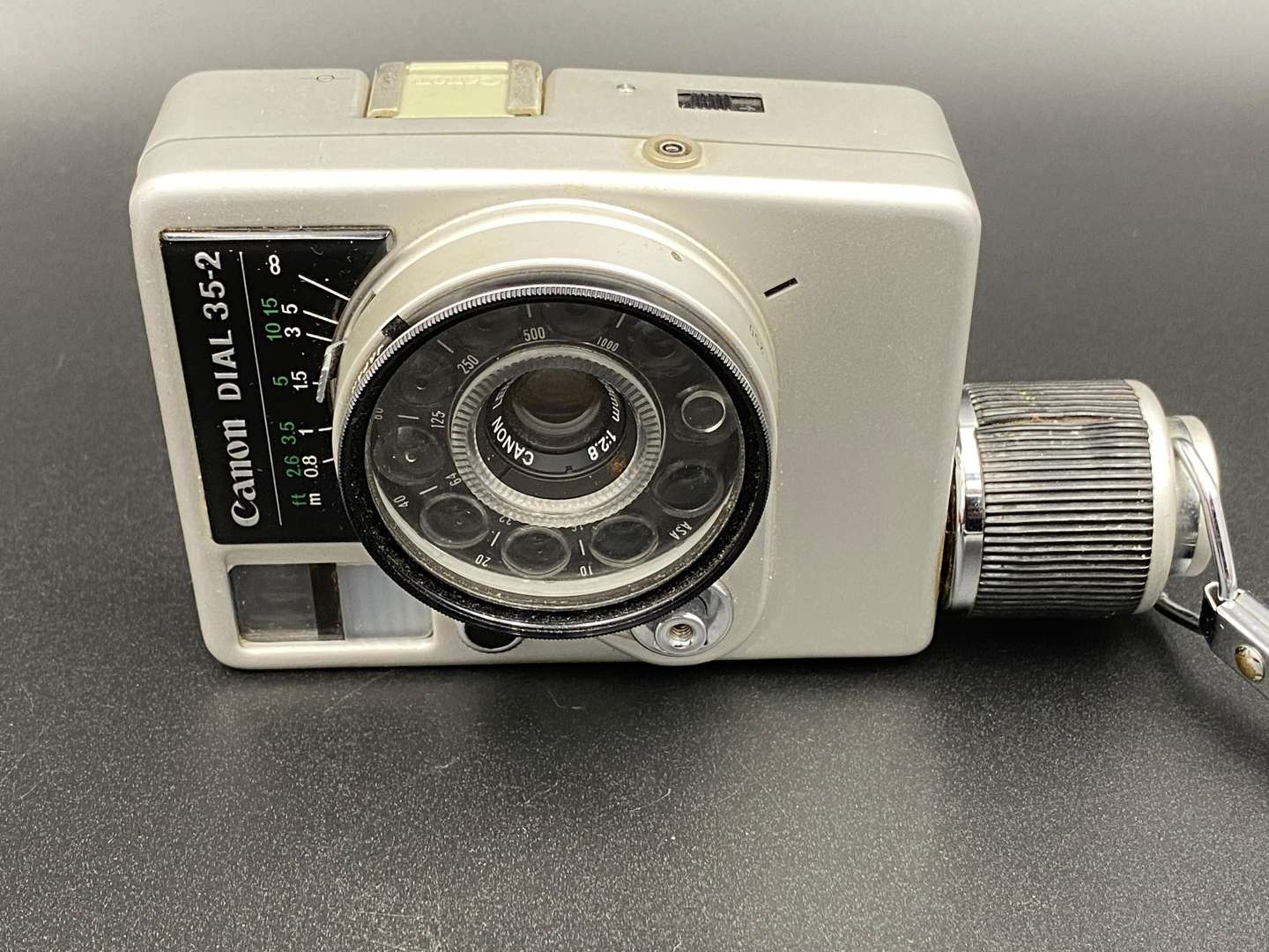 <p>CANON, DIAL 35-2 HALF-FRAME 35mm CAMERA</p>