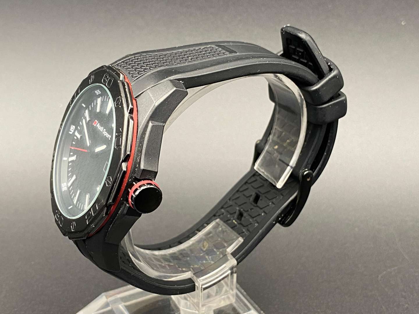 <p>AUDI SPORT WRISTWATCH</p>