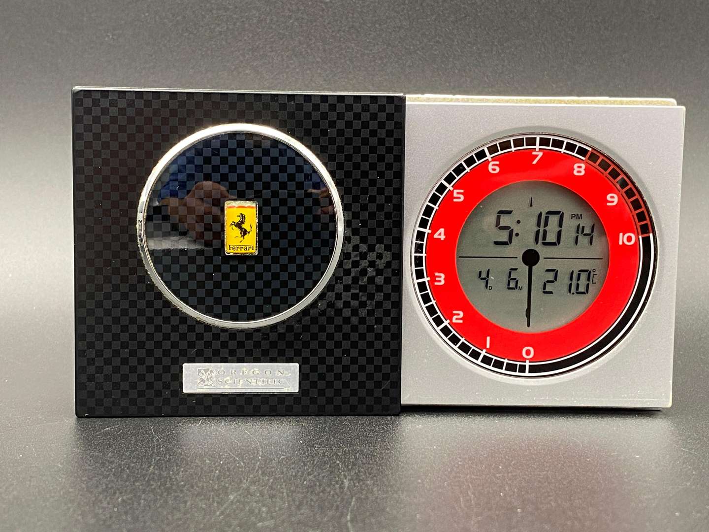 <p>IMOLA RADIO CONTROLLED CLOCK</p>