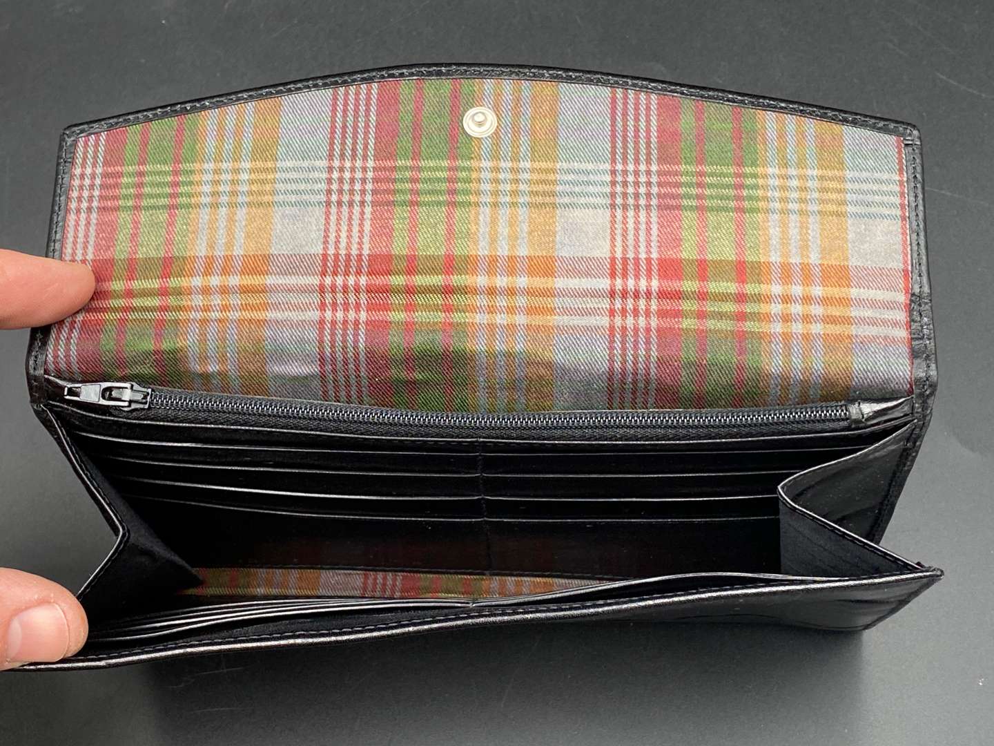 <p>MULBERRY, LEATHER PURSE AND MANICURE SET, BOXED</p>