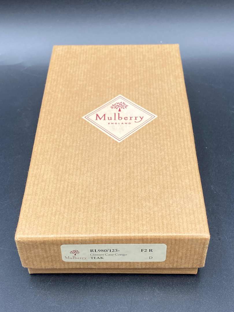 <p>MULBERRY, LEATHER GLASSES CASE, BOXED</p>