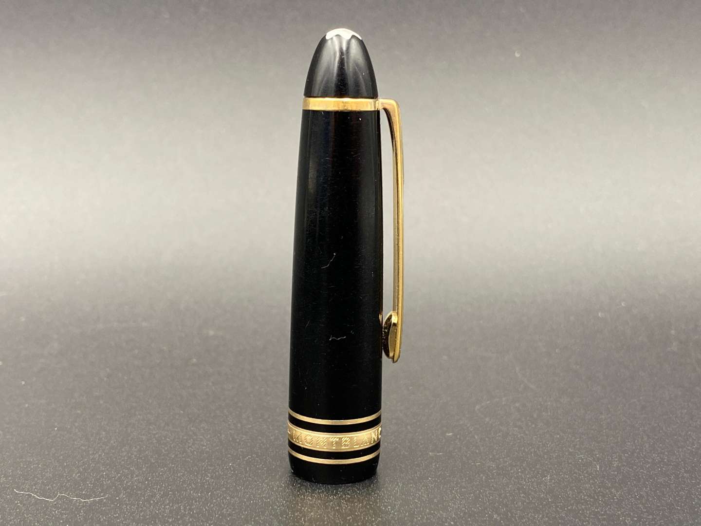 <p>MONT BLANC FOINTAIN PEN, BOXED</p>