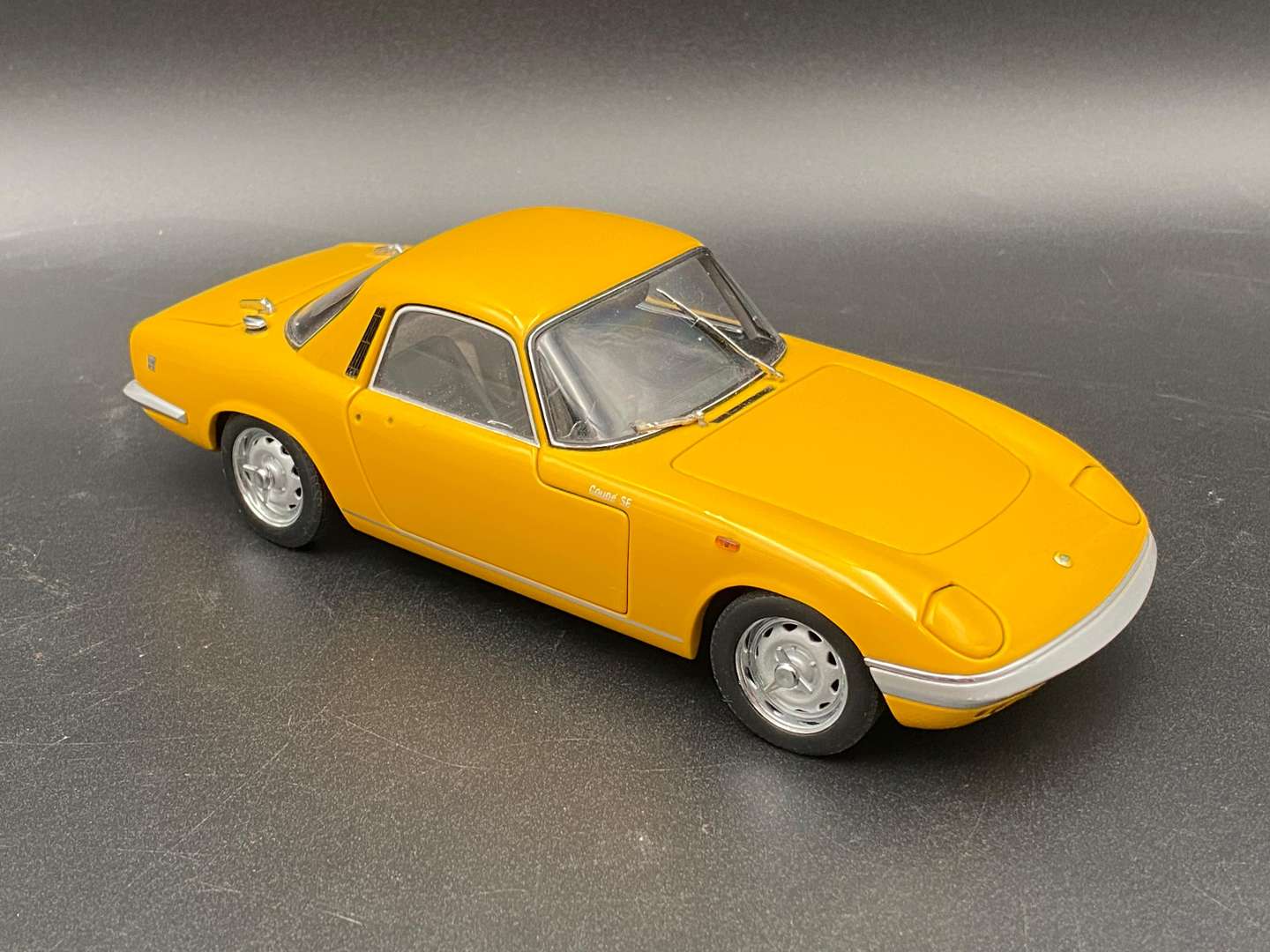 <p>AUTOART MILLENIUM, LOTUS ELAN, 1:18</p>