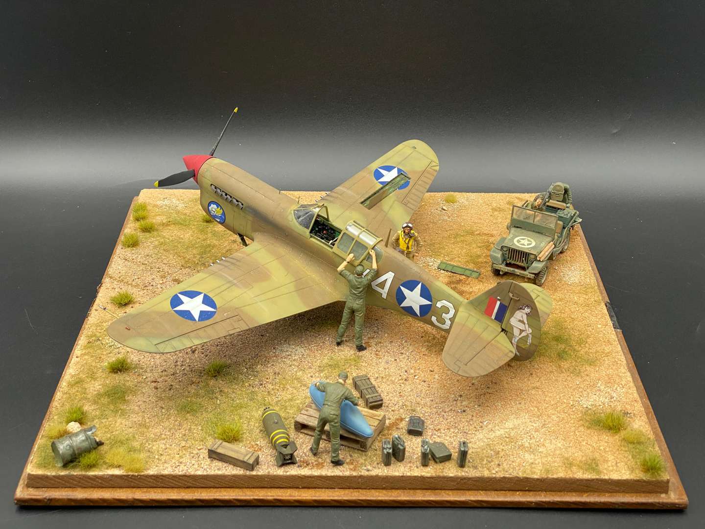 <p>DIORAMA FEATURING GRUMMAN TBM-3 AVENGER, USNAVY</p>