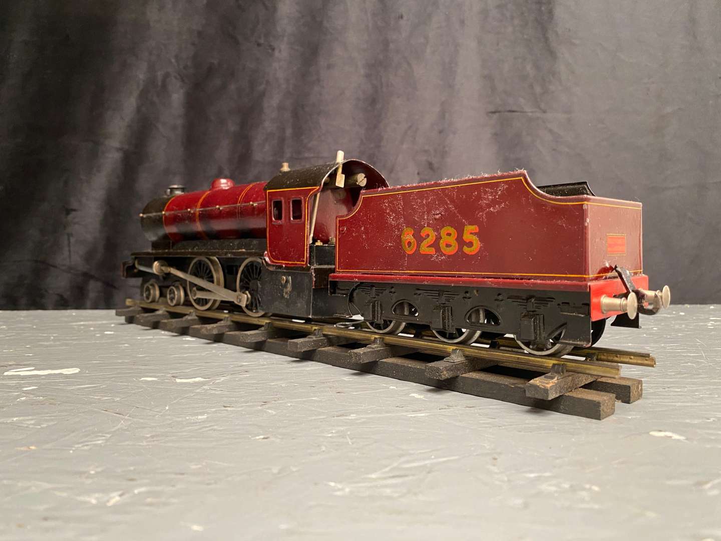 <p>BASSETT-LOWKE, 0-GUAGE RAILWAYS, 6690/0 “ENTERPRISE”</p>